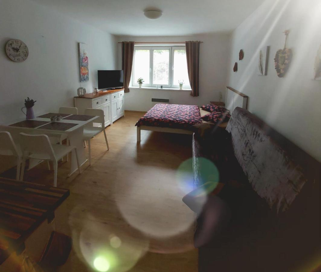 Apartman Jafi リプノ・ナト・ヴルタヴォウ エクステリア 写真