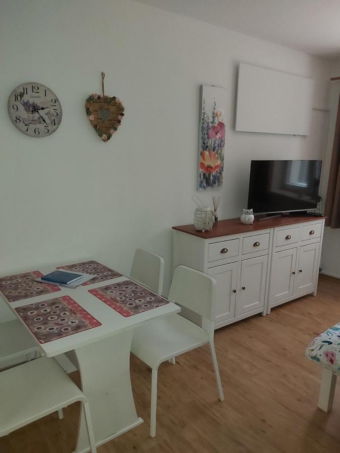 Apartman Jafi リプノ・ナト・ヴルタヴォウ エクステリア 写真